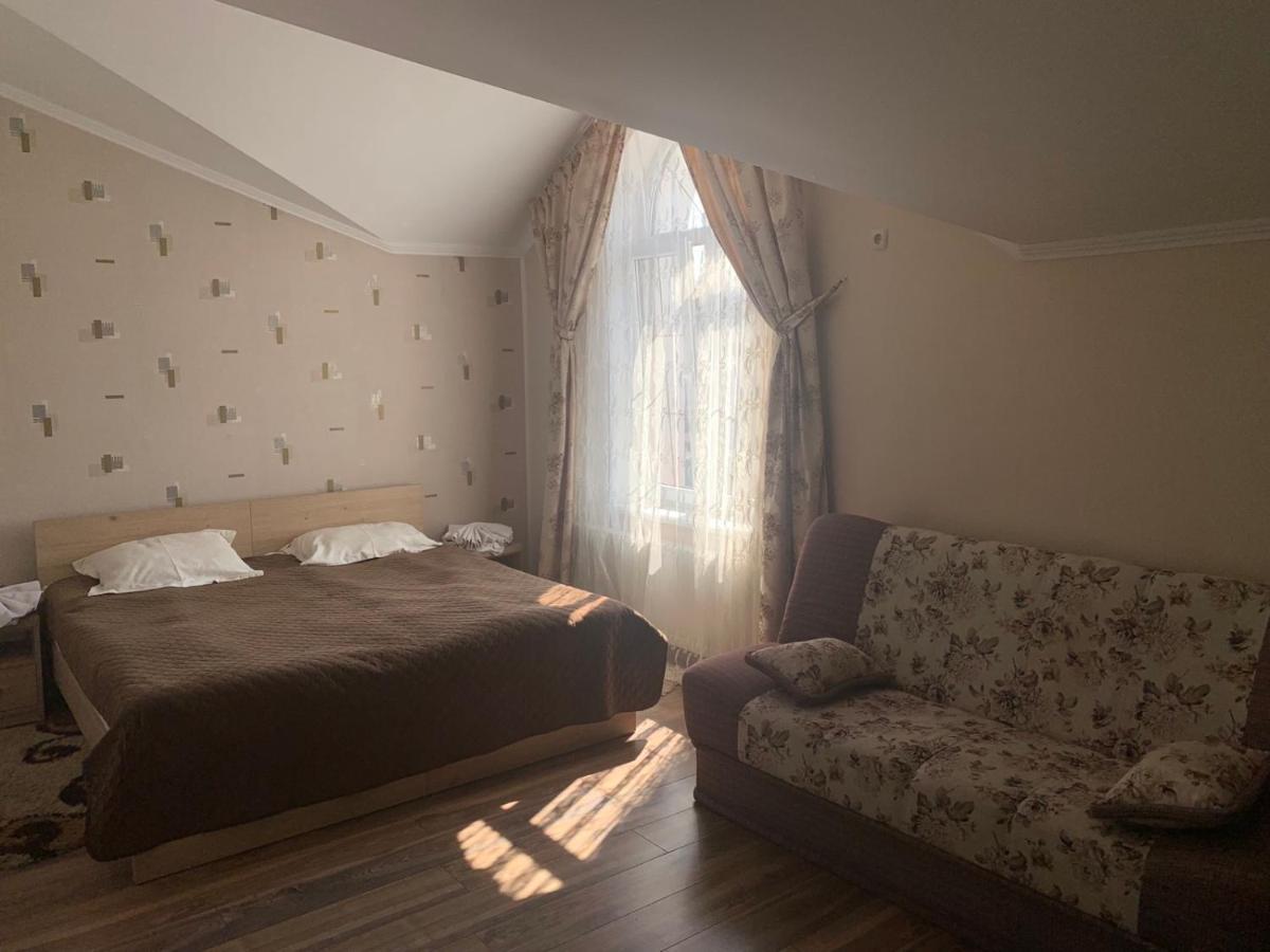 Richky Hotel ตรุสคาเวตส์ ภายนอก รูปภาพ