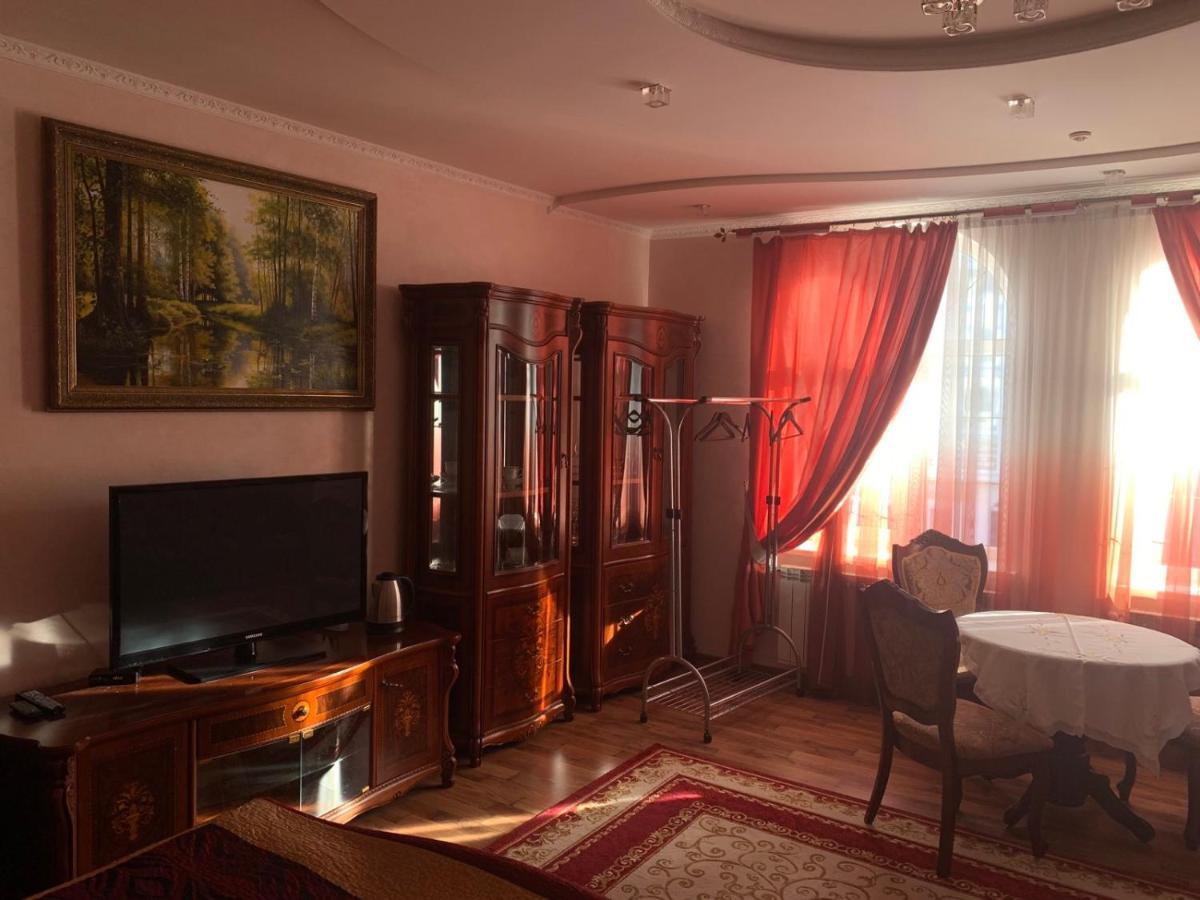 Richky Hotel ตรุสคาเวตส์ ภายนอก รูปภาพ
